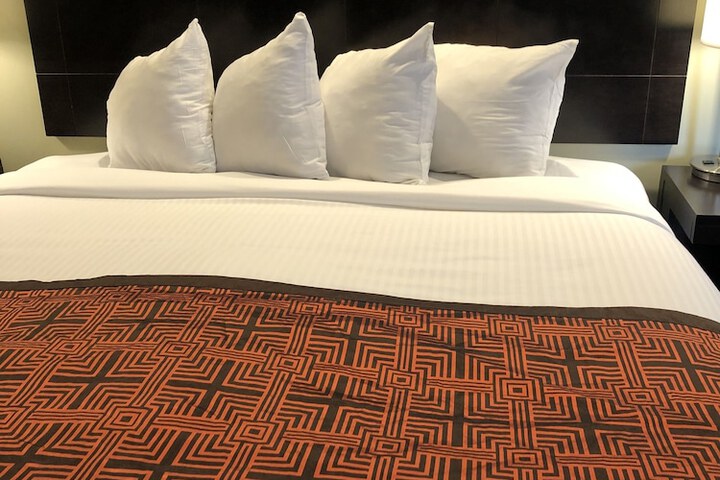 Room 10 of 29