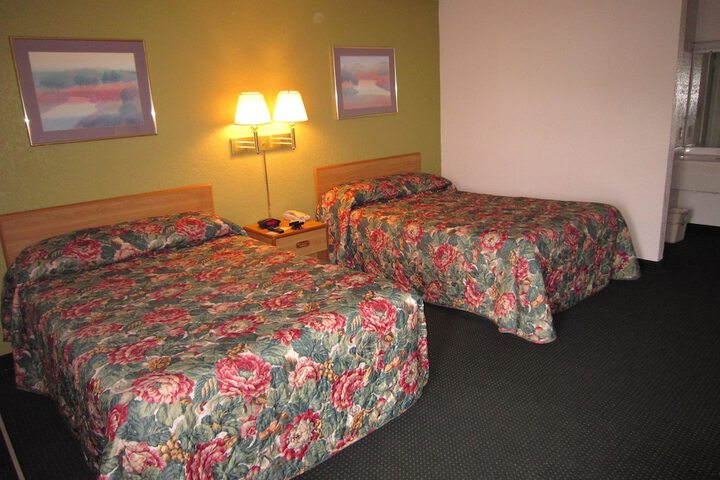 Room 20 of 26