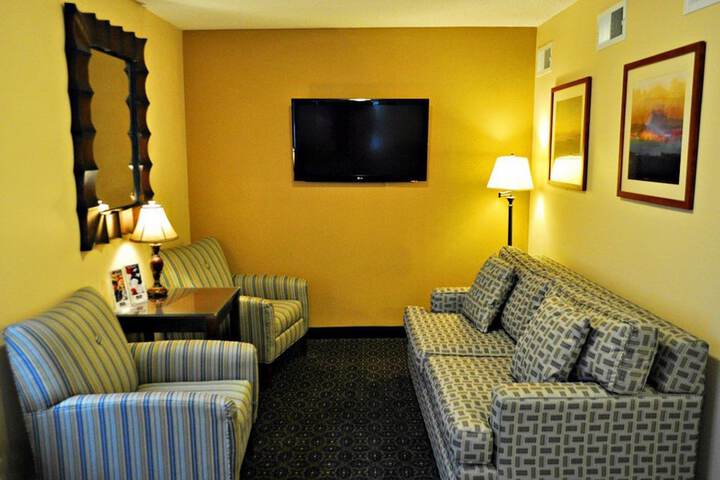 Hotel 4 of 47
