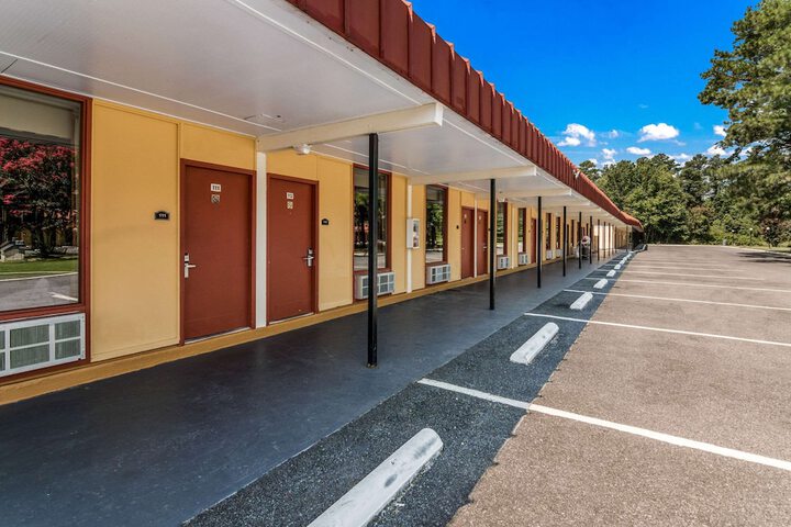 Hotel 2 of 32
