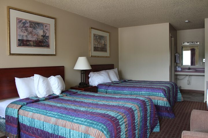 Room 4 of 14