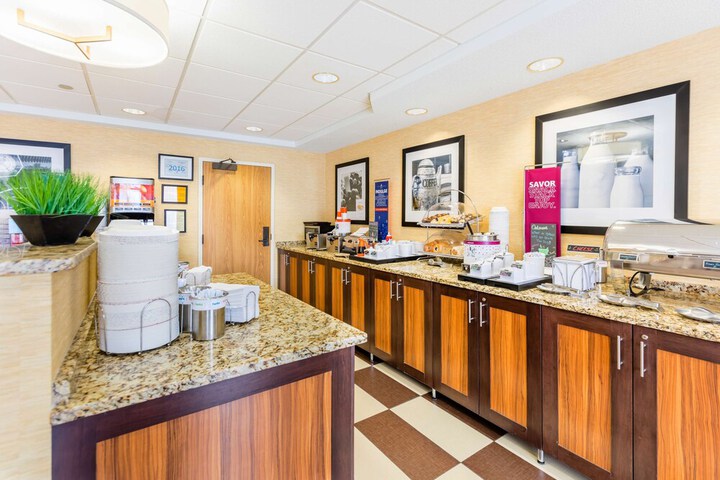 Hampton Inn St. Charles St. Peters