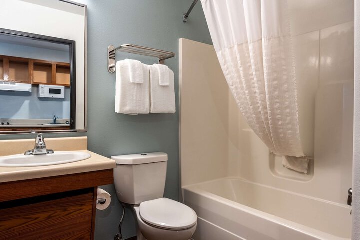 Room 20 of 37