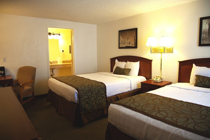 Room 17 of 39