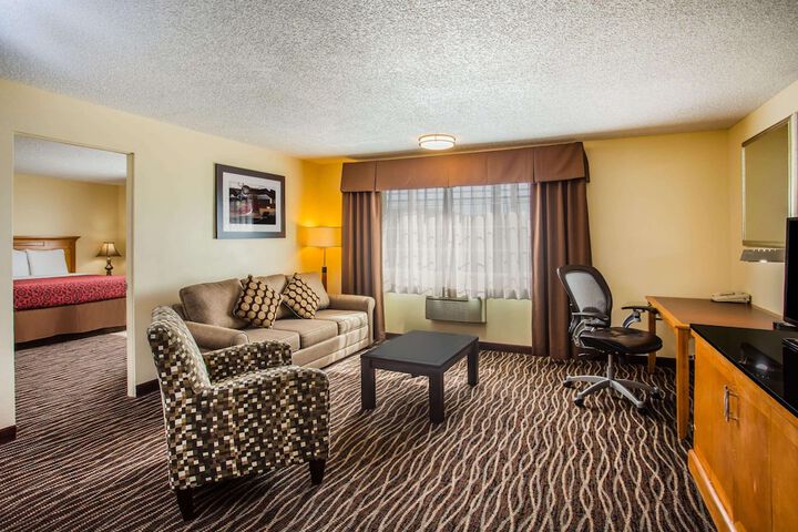 Room 17 of 40