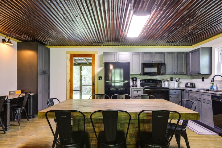 Huntsville Vacation Rental w / Hiking & ATV Trails!