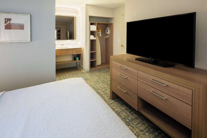 Room 30 of 47