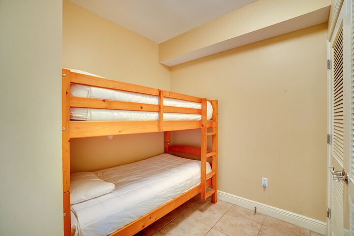 Room 209 of 284