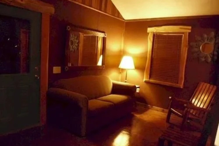 Antler Oaks Lodge