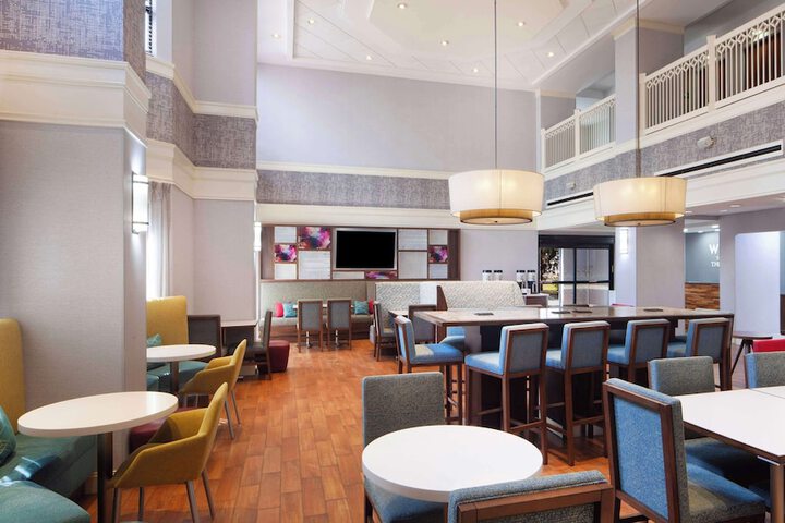 Hotel Interior 4 of 28