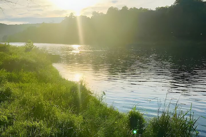 Pocono Dog-Friendly Home on River