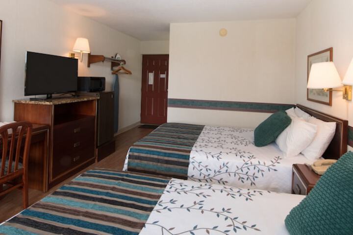 Highland Manor Inn