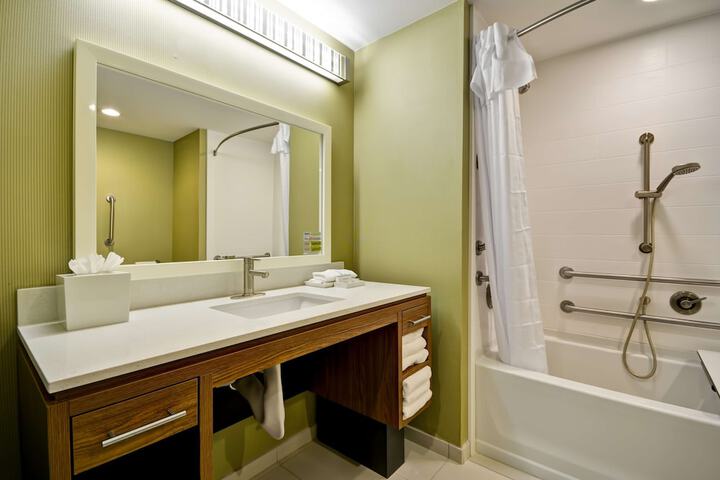 Room 29 of 48