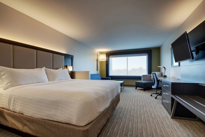 Room 42 of 55
