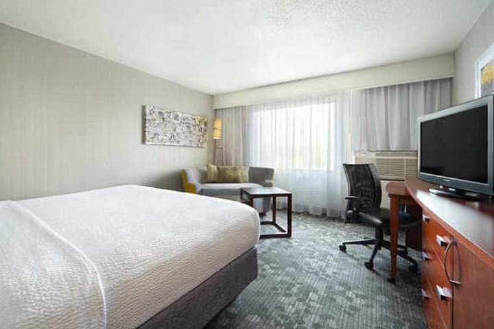 Courtyard by Marriott Mishawaka-University Area