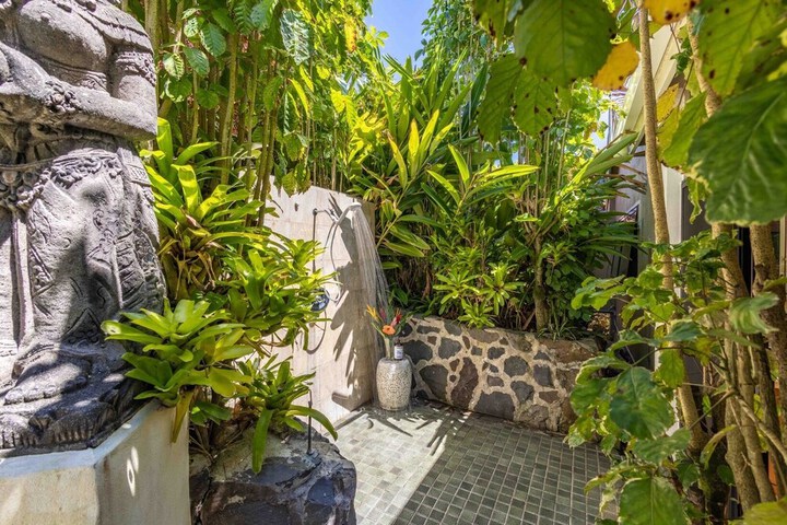 Hale Akua Garden Farm & Eco-Retreat