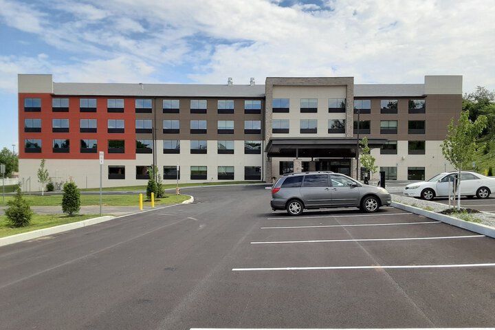 Holiday Inn Express & Suites Harrisburg S - Mechanicsburg by IHG