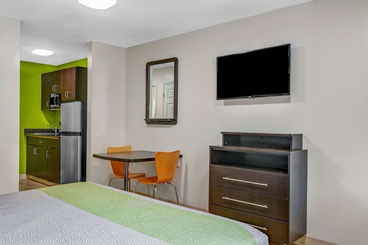 Studio 6 Extended Stay - Atlanta GA - Chamblee