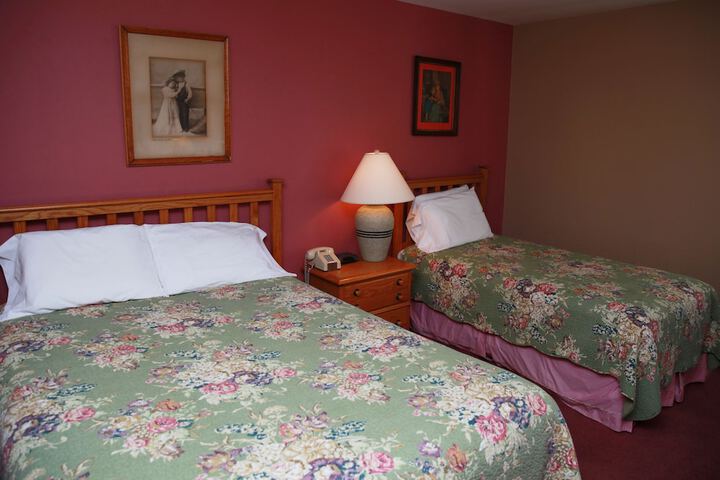 Room 11 of 37