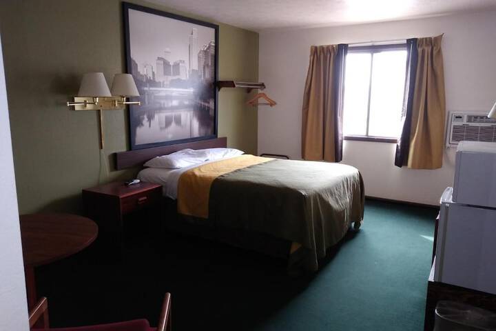 Room 15 of 32