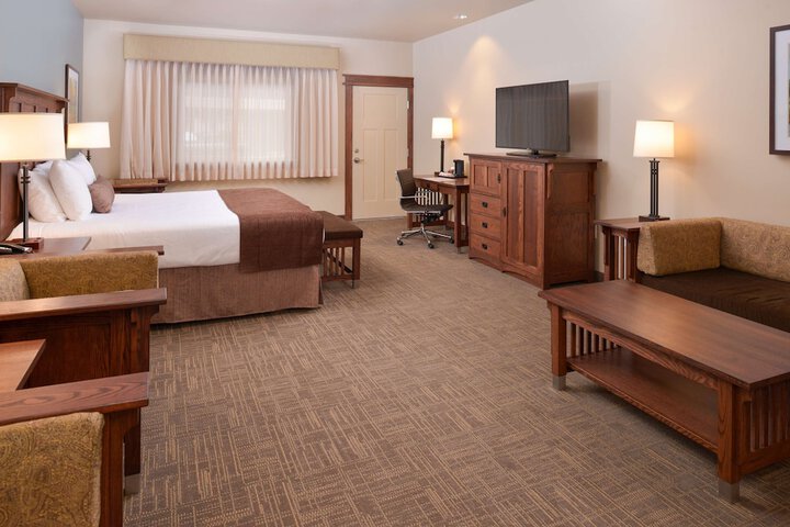Room 22 of 40