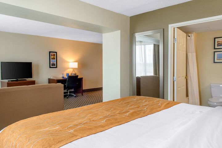 Room 28 of 39