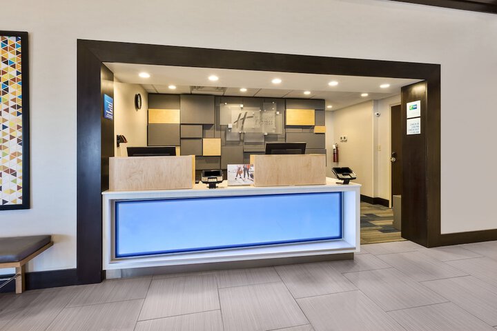 Holiday Inn Express Chillicothe East by IHG