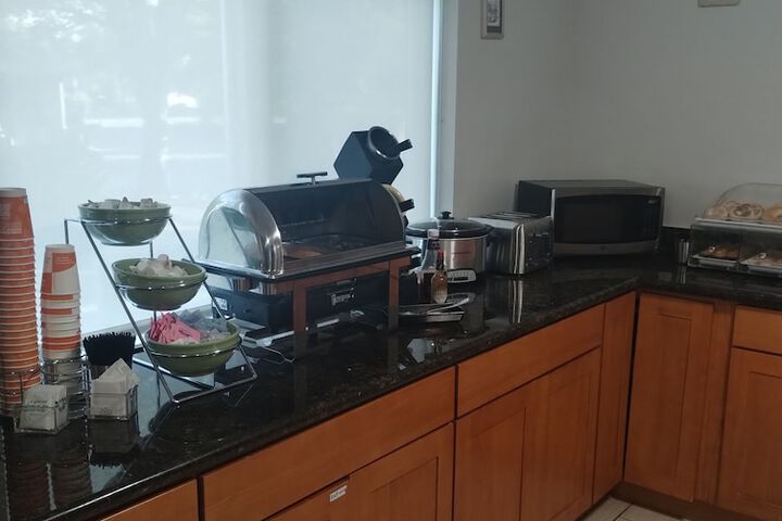 Dining 118 of 127