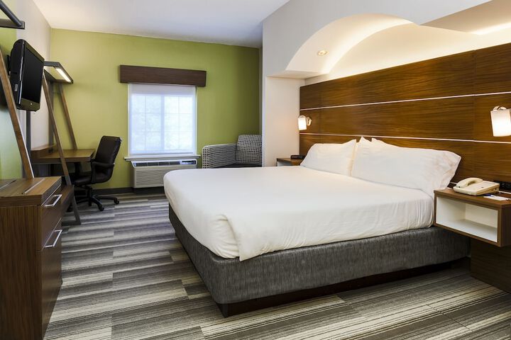 Room 14 of 29