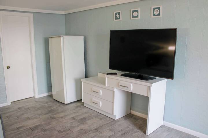 Room 53 of 90