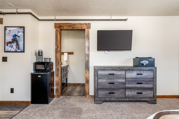Room 13 of 53
