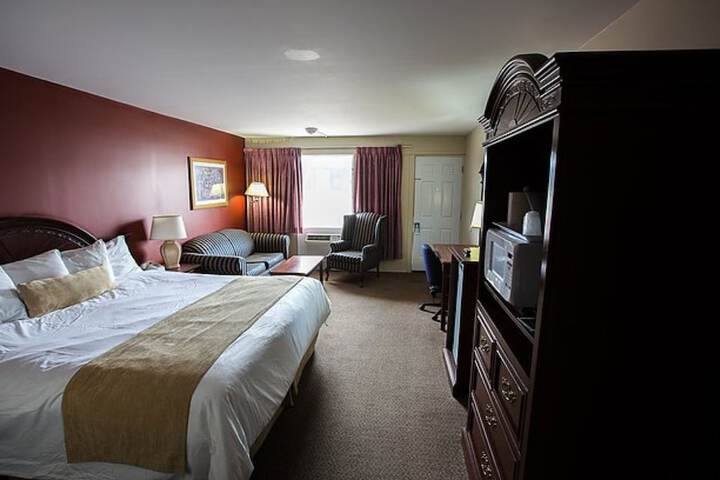 Room 10 of 37
