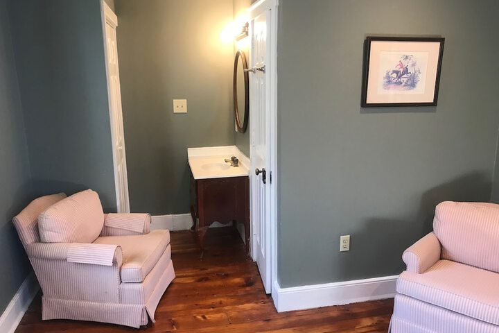 Room 8 of 64