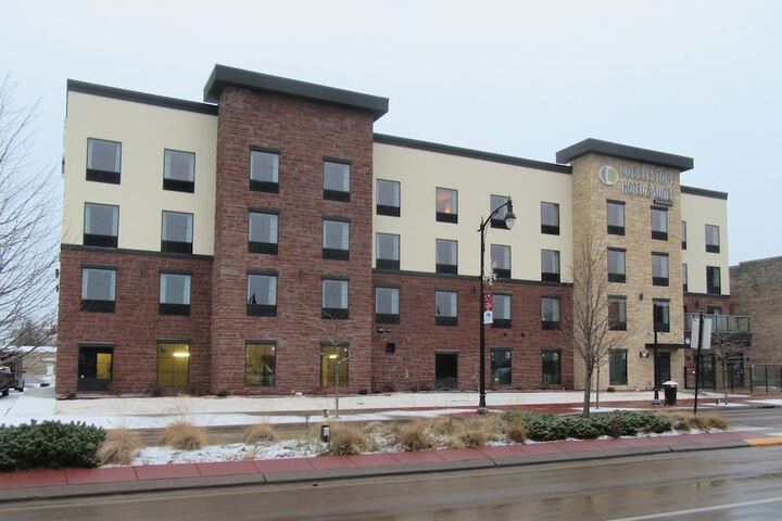 Hotel 6 of 86