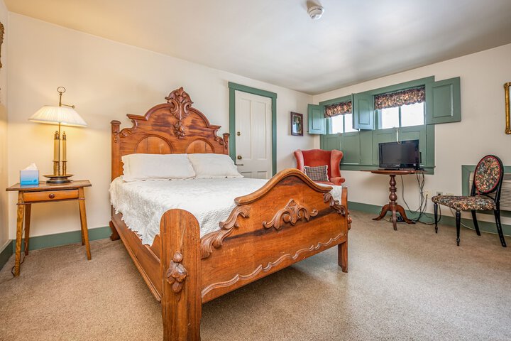 Wayside Inn