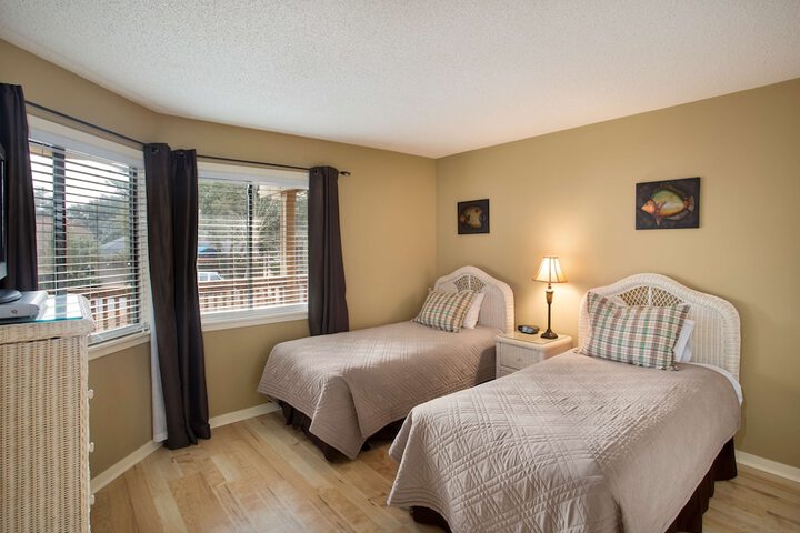 Room 46 of 187