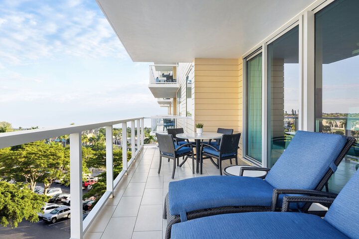 Marriotts Crystal Shores