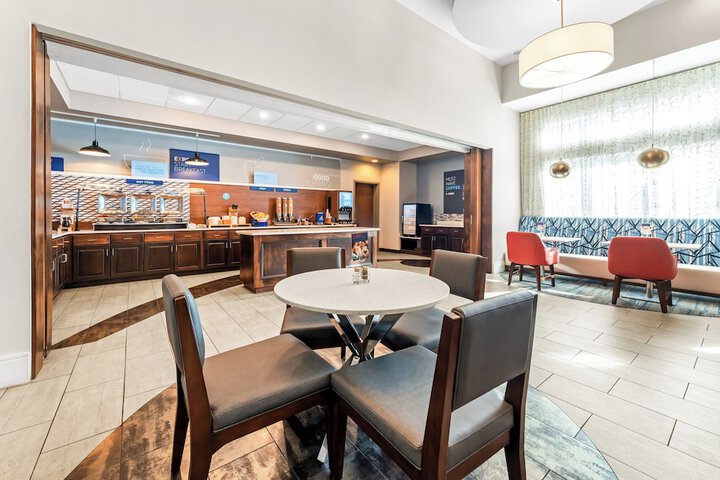 Holiday Inn Express Hotel & Suites Albany by IHG
