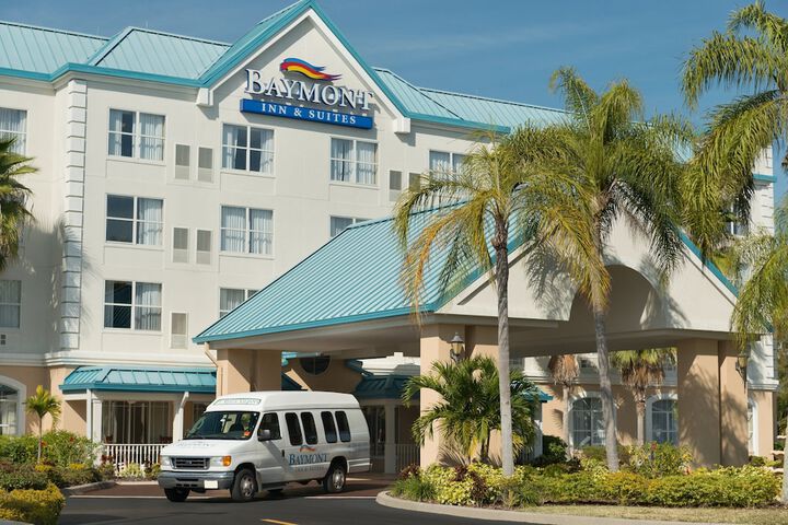Hotel 2 of 32