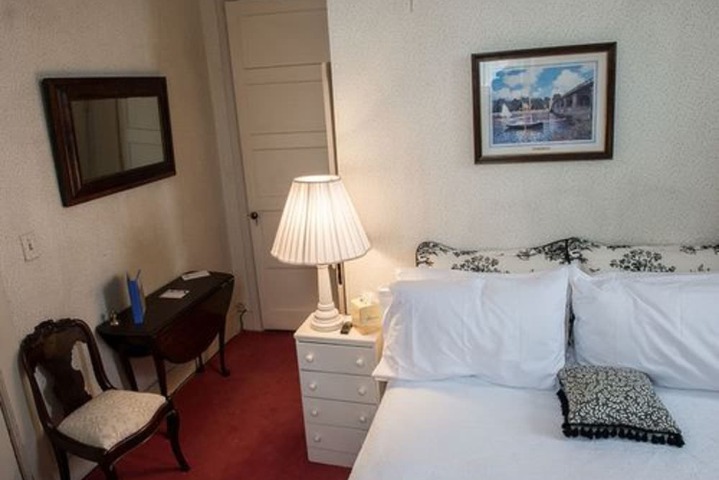 Room 22 of 70