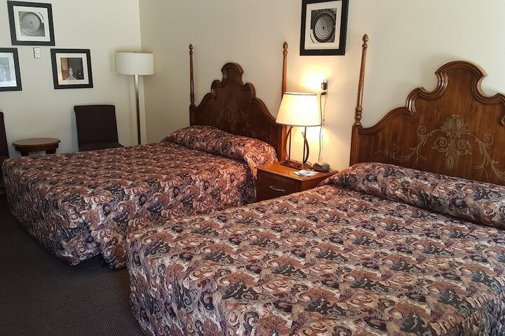 Room 11 of 19