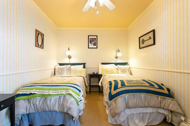 Rose Street Bed & Breakfast