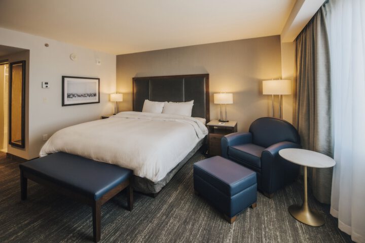 Room 7 of 32