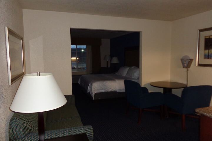Room 16 of 52