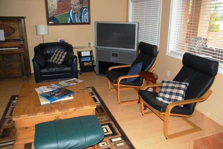 Room 16 of 44