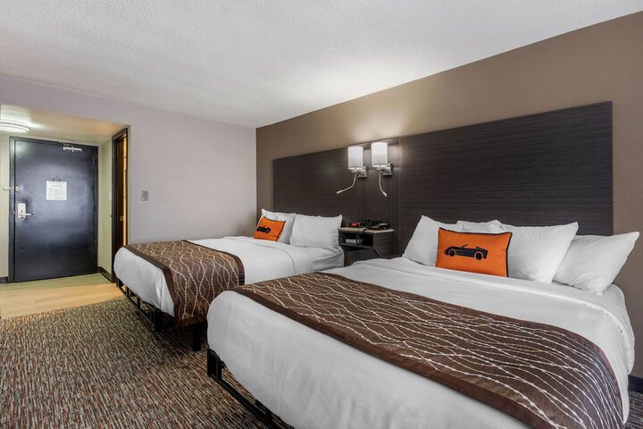 Room 14 of 24