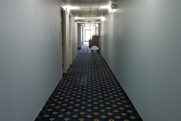 Ballroom/Hall 39 of 44