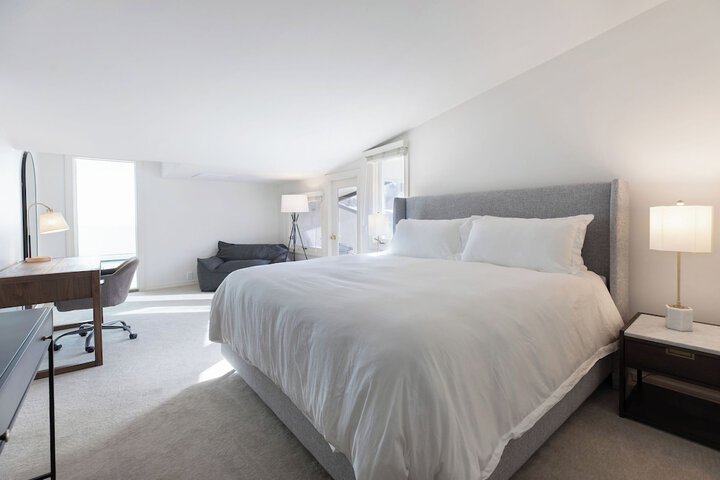 Room 34 of 57