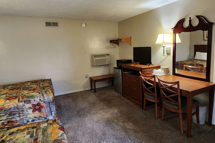 Room 32 of 56