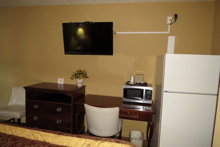 First Western Inn Caseyville